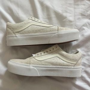 Vans Cream Suede "Off the Wall" Sneakers (NEVER WORN) W8.5